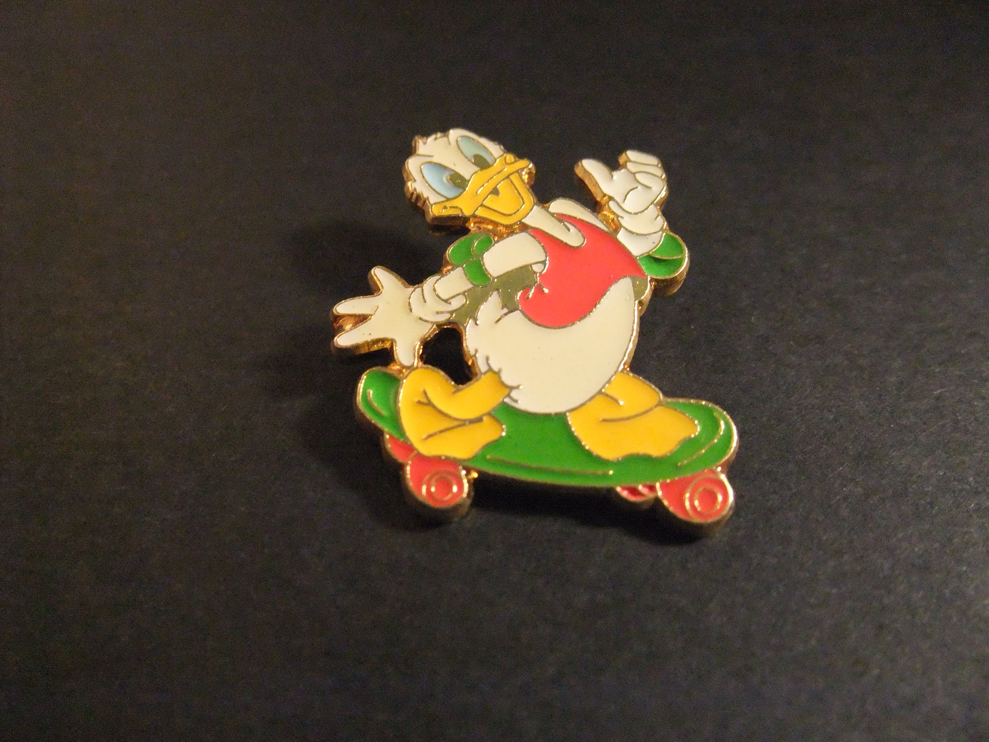 Donald Duck ( Walt Disney) op skateboard